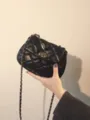 Borsa a tracolla matelassé nera dettaglio, design classico elegante, accessorio versatile. - Taglia S / Nero