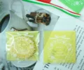 Christmas cookie self-adhesive packaging bags with festive wreath design for holiday gift wrapping. - 7x7+3cm / Beige