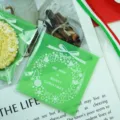 Christmas self-adhesive cookie bags green wreath plastic packaging for bakery soap treats - 7x7+3cm / Light Green