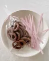 Fili di chiusura colorati in PE per sacchetti di caramelle, corde di imballaggio. - Rosa (100 Pezzi/Confezione)