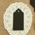 Black paper gift tags blank scalloped hang tags for baking clothing and party favors - 50 Sheets/Pack / Black