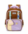 Stilvoller lässiger Schulrucksack mit mehreren Fächern und süßen Badges für den Alltag. - Kaffeepurpur