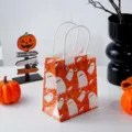 Halloween gift paper bag with cute ghost and pumpkin patterns, mini cute party favor bag. - Ghost / 15x12x7cm