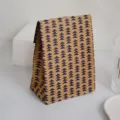 Bolsa de regalo de papel kraft con patrón de triángulos azules, bolsa plana ecológica. - Estilo Árbol Geométrico
