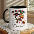 Weihnachten Schneemann Keramik Kaffeetasse Detailansicht mit spanischem Text Design. - 350ml / Schwarzer Rand
