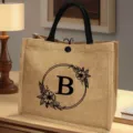 Jute-Tragetasche mit floralem Anfangsbuchstaben B Design, ideal für Strand, Einkauf und Reisen. - Blumen Buchstabe B