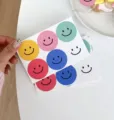 Lot d'autocollants smiley colorés, étiquettes adhésives décoratives mignonnes pour cadeaux. - 6 Pièces/Ensemble / Visage Souriant Coloré