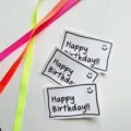 Minimalistische zwart-witte roze rechthoekige wenskaarten voor verjaardagsboeket display. - 30 Stuks/Pak (Happy Birthday)