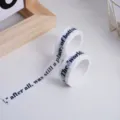 Minimalistische zwart-witte engelse washi tape voor dagboek planner en doe-het-zelf decoratie. - Vetgedrukte Letters / 1,5 cm * 5 m