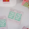 Primo piano di adesivi di ringraziamento floreali stile ins, margherita rosa e verde. - Verde / 20 Pezzi