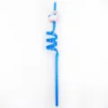 Pajita rizada azul de PVC creativa con bonito colgante de alpaca para fiestas infantiles. - Azul Zafiro