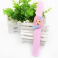 Joli bracelet slap en silicone sirène de dessin animé pour enfants, cadeau de fête mignon. - Rose