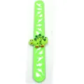 Grünes Cartoon Dinosaurier Druck Klapparmband Kinderspielzeug Armband Detail Ansicht. - Grün (Dinosaurier Großer Druck 02)