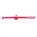 Bracciale in silicone di San Valentino per bambini con charm cupcake e fori a cuore regolabili. - Stile Cupcake Rosso