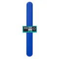 Nahaufnahme Detail des Retro Videospiel-Controller Klapparmbands, blaues Silikon Armband. - Blaues Spielkonsole (Stil 05)