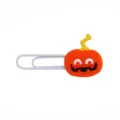 Detailopname van een schattige Halloween pompoen PVC zacht rubberen paperclip en bladwijzer. - Pompoen Bladwijzer