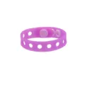 Bracelet en silicone violet vif avec trous pour charms de chaussures DIY et accessoires. - Violet Lumineux