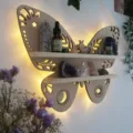 Houten maan mot kristal plank wandmontage LED verlichting display standaard voor stenen - Natuurlijk houtkleurige vlinder