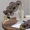 Fiori di orchidea Phalaenopsis artificiali con strisce viola, realistici per decorazione. - Elfo Viola