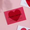 Valentine's Day love greeting card detail, romantic red heart print and sweet message. - Pink Red Heart / 30 Sheets