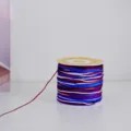 Bobina di filo di seta sfumato colorato per etichette fai da te e confezioni regalo. - d30m