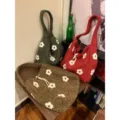 Borsa tote ricamata con fiori in peluche invernale coreana, borsa a spalla grande capacita - Marrone