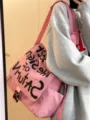 Borsa a tracolla in tela rosa con stampa graffiti nera, elegante borsa crossbody casual. - Rosa