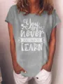 Lässiges graues Damen T-Shirt mit kurzen Ärmeln und inspirierendem Motivprint Detail. - S / Oberteile / Grau
