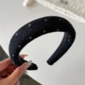 Serre-tête duveteux noir avec cœurs pailletés argentés, large accessoire cheveux femme automne. - Serre-tête / 3.5cm Large / Noir