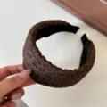 Detalle de diadema con estampado de leopardo, tela suave, accesorio de cabello moderno mujer. - Marrón Estampado Leopardo - Diadema Ancha