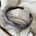 Cerchietto a quadri grigio da donna, elegante accessorio per capelli in tessuto per ufficio. - Cerchietto Medio a Quadri / Grigio