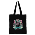 Detailansicht der schwarzen Segeltuchtasche mit buntem feministischen Faust- und Blumenprint. - Feminismus Blumen Stil (15) / 35*40cm