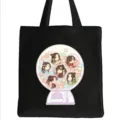 Schwarze Canvas-Tragetasche mit süßem Anime-Gashapon-Druck, lässige Schulter-Einkaufstasche. - 35*40cm / Schwarz Stil 1