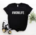 Schwarzes Baumwoll T-Shirt für Damen mit modischem Mom Life Buchstaben Print Sommer Oberteil. - S / Oberteile / Schwarz