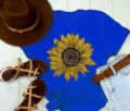 Damen lässiges Kurzarm T-Shirt mit gelbem Sonnenblumen Print, bequemer Rundhalsausschnitt. - S / Oberteile / Blau