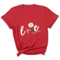 Rood dames t-shirt met korte mouwen en een leuke madeliefje love print en grandmalife tekst. - S / Tops / Rood
