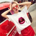 T-shirt blanc à manches courtes style été décontracté avec imprimé lèvres sexy - Imprimé Lèvre Cerise (6)