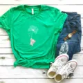 Πράσινο κοντομάνικο t-shirt με στρογγυλό λαιμό και χαριτωμένο σχέδιο ελέφαντα για καθημερινή χρήση. - S / Tops / Πράσινο
