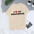 Camiseta de manga corta beige para hombre y mujer, top casual de cuello redondo con estampado de amor. - S / Tops / Estilo Caqui (40123)