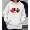 Moderne witte hoodie met lange mouwen, een capuchon en een leuke puppy- en hartprint. - S / Tops / N10 Hart Puppy