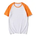 Camiseta unisex de manga corta raglán, cuerpo blanco con cuello redondo y mangas naranjas. - S / Top (CS) / Ranglán Naranja