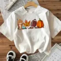 Weißes Damen Kurzarm T Shirt mit herbstlichem Kürbis und Kaffee Grafikmotiv top. - S / Oberteile / Weiß