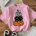 Roze t-shirt met korte mouwen en een schattige Halloween gestapelde pompoen print top. - S / Tops / Roze