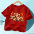 Camiseta de manga corta para niños con gráfico de vaca de las tierras altas de otoño, top rojo calabaza. - 110cm / Rojo