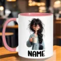 Tazza in ceramica personalizzata con simpatica illustrazione di ragazza e manico rosa. - Rosa