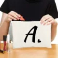 Leinwand Reißverschluss Kosmetiktasche mit Buchstaben A Druck, ideal für Alltag und Reisen. - Stil A