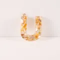 Resin shell letter U pendant keychain DIY bag charm accessory gold ring shiny finish style. - Letter U
