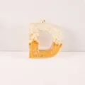 Epoxidharz Buchstabe D Anhaenger DIY Schluesselanhaenger Zubehoer in Weiss Gold Variante - Buchstabe D