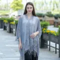 Élégant châle kimono en dentelle grise pour femmes, gilet cardigan floral anti-UV. - Gris
