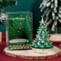Candela a forma di albero di Natale con scatola trasparente, perfetta decorazione festiva. - Albero di Natale Verde con Stella d'Argento